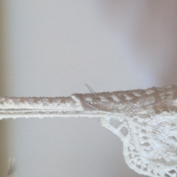 Summery white lace You and All top - Picture 4 of 6